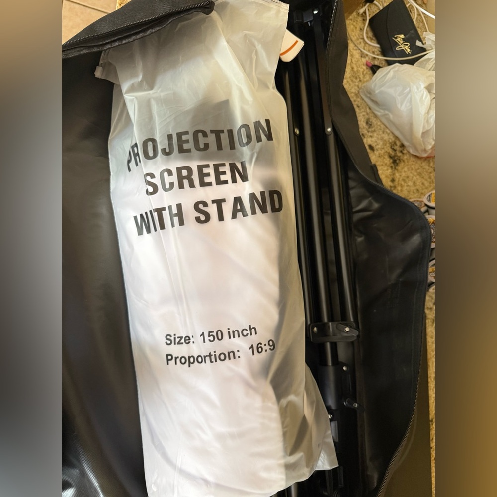 Silver Portable Projector - Picture 6 of 6